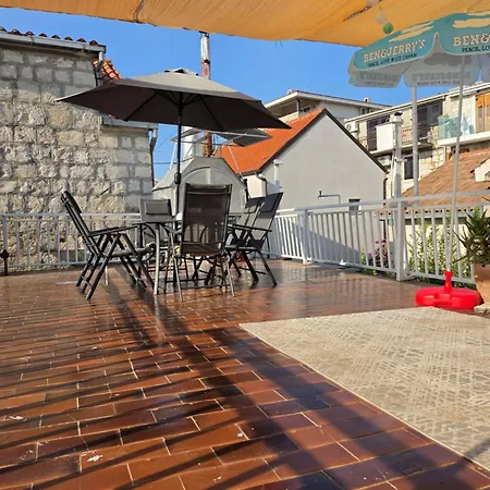 Stone House Vito With A Terrace & Sea View